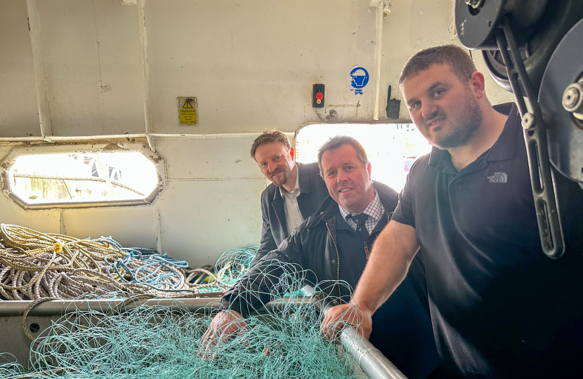 Derek Thomas MP supports local fishermen